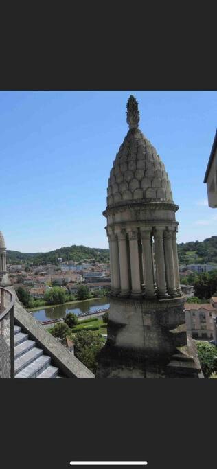 Balcon Sur La Riviere * Périgueux